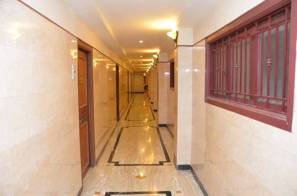 Hotel Raya'S Annexe-1 Кумбаконам Екстер'єр фото